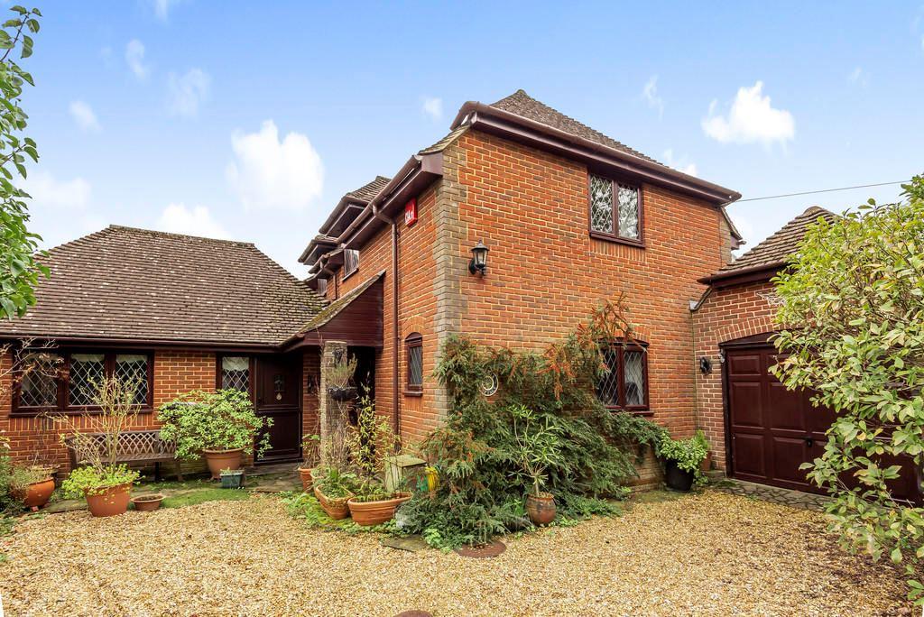Finchdean, Finchdean, Waterlooville... 3 bed cottage £500,000