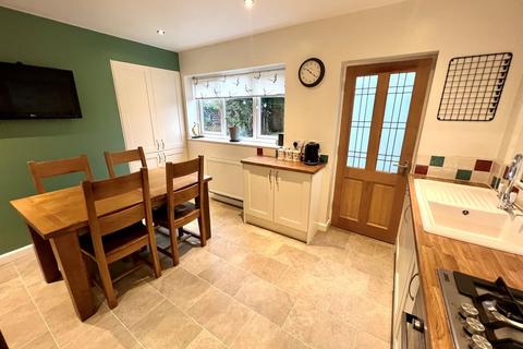 3 bedroom semi-detached house for sale, Cornyx Lane, Solihull