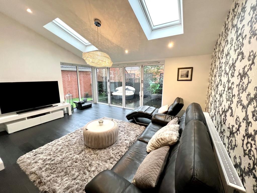 Old Dickens Heath Road, Dickens Heath 4 bed detached house £510,000