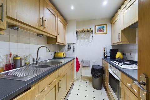 2 bedroom apartment for sale - Brighton Road, Horsham