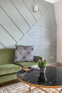 15 Ealing Village, London, W5 2LY