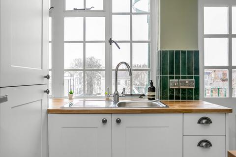 15 Ealing Village, London, W5 2LY
