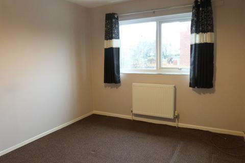 3 bedroom end of terrace house to rent, Barnes Way