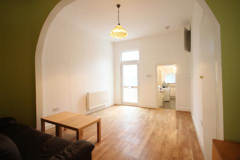 1 bedroom flat to rent - Ballards Lane, Finchley, London, N3