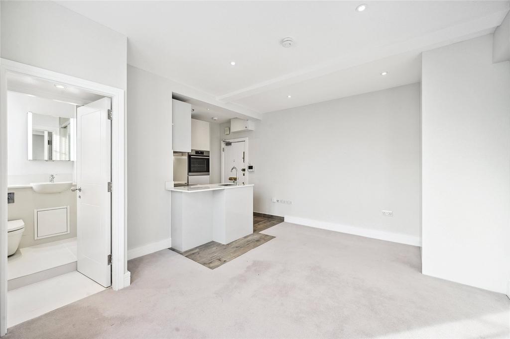 Kitchen/Reception