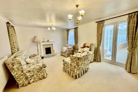 3 bedroom detached bungalow for sale, Farrier Way , Spalding