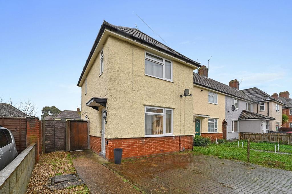 Hilton Road, Ipswich 2 bed end of terrace house £180,000