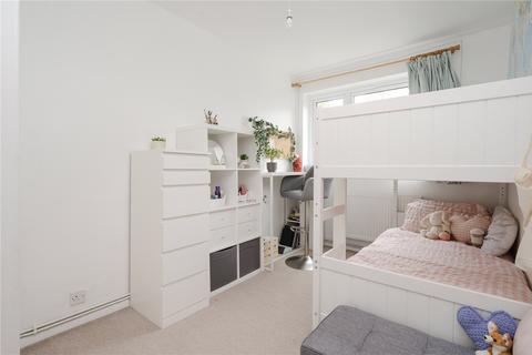 7, Royal Court Deer Park Close, Kingston Upon Thames, KT2 7TW