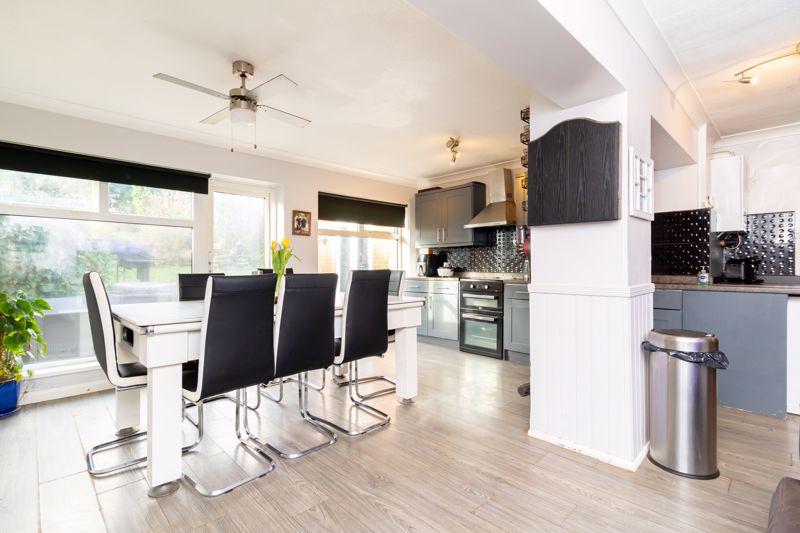 Falconwood Road, Croydon 5 bed semidetached house £550,000