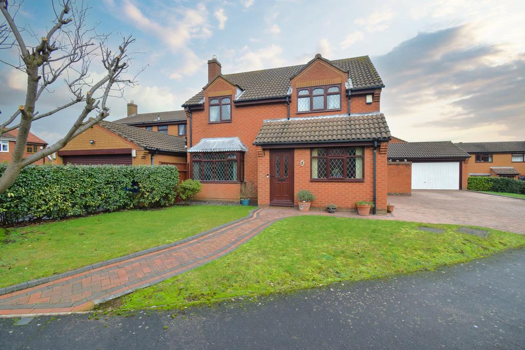 Nimbus, Dosthill 4 bed detached house for sale £379,950