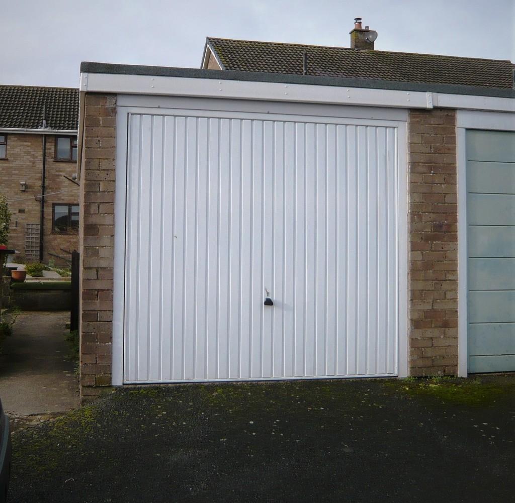 Farmhill Lane, Stroud 3 bed semidetached house for sale £287,000