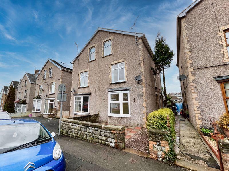47 Morfa Street, Bridgend, CF31 1HD 4 bed semidetached house for sale £210,000