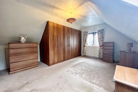 36 Fairoak Chase, Brackla, Bridgend, CF31 2PH