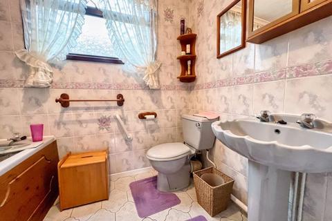 36 Fairoak Chase, Brackla, Bridgend, CF31 2PH