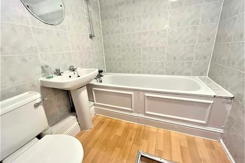 2 bedroom flat for sale - Merton Road, Wimbledon, London, SW19 1EE