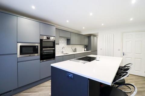 29 Bradley Avenue, Benfleet, SS7 3AG