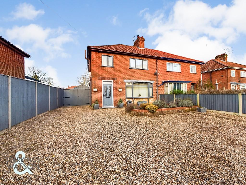 Dereham Road, New Costessey, Norwich 3 bed semidetached house for sale