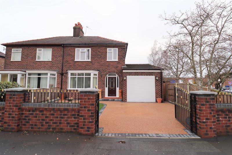 Heath Road, Penketh, WA5 3 bed semidetached house £290,000