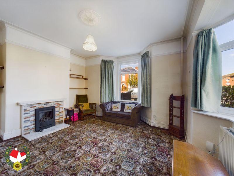 Tuffley Avenue, Gloucester 3 bed semidetached house for sale £260,000