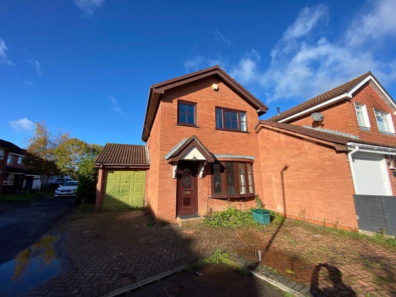Silver Birch Close, Bristol 3 bed link detached house £1,450 pcm (£
