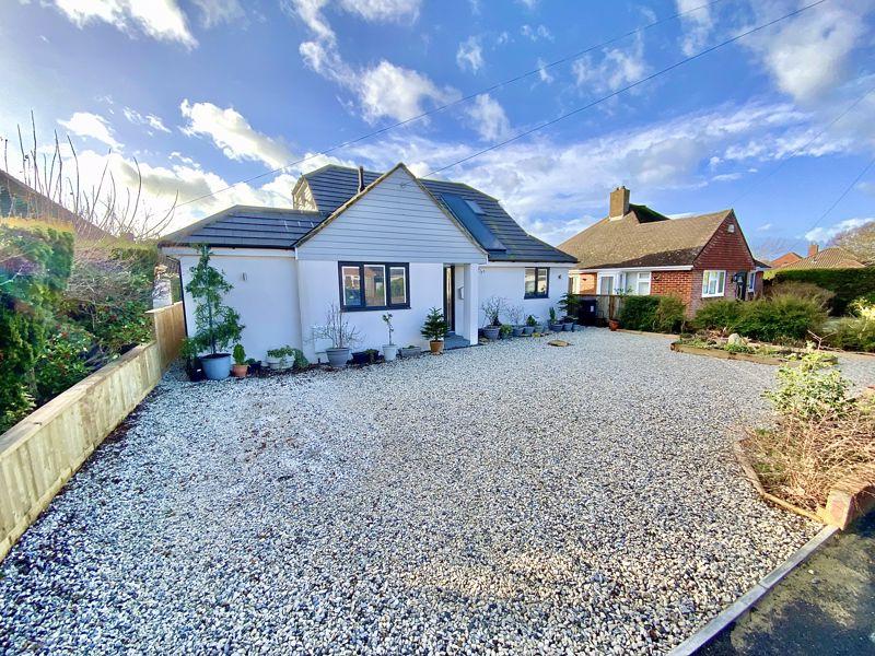 Honeybourne Crescent, Hengistbury Head, Bournemouth 4 bed property for