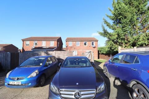 7 Branton Close, Luton, LU2 9TY