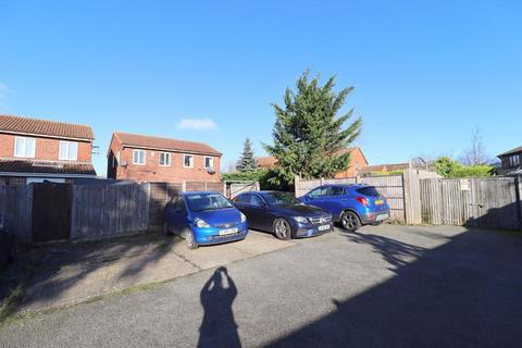 7 Branton Close, Luton, LU2 9TY