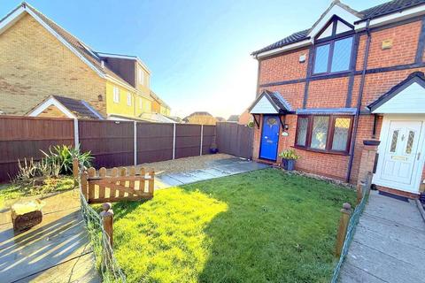 Farmbrook, Bushmead, Luton, LU2 7SQ