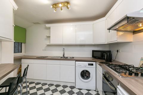 1a Pilrig Place, Edinburgh, EH6 5AG