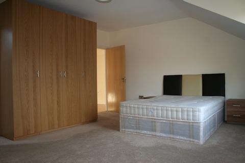 Studio to rent, Finchley Lane, Hendon, London, NW4
