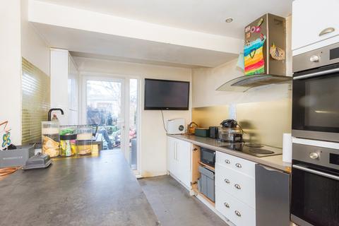 53 Cray Road, Sidcup, DA14 5DE