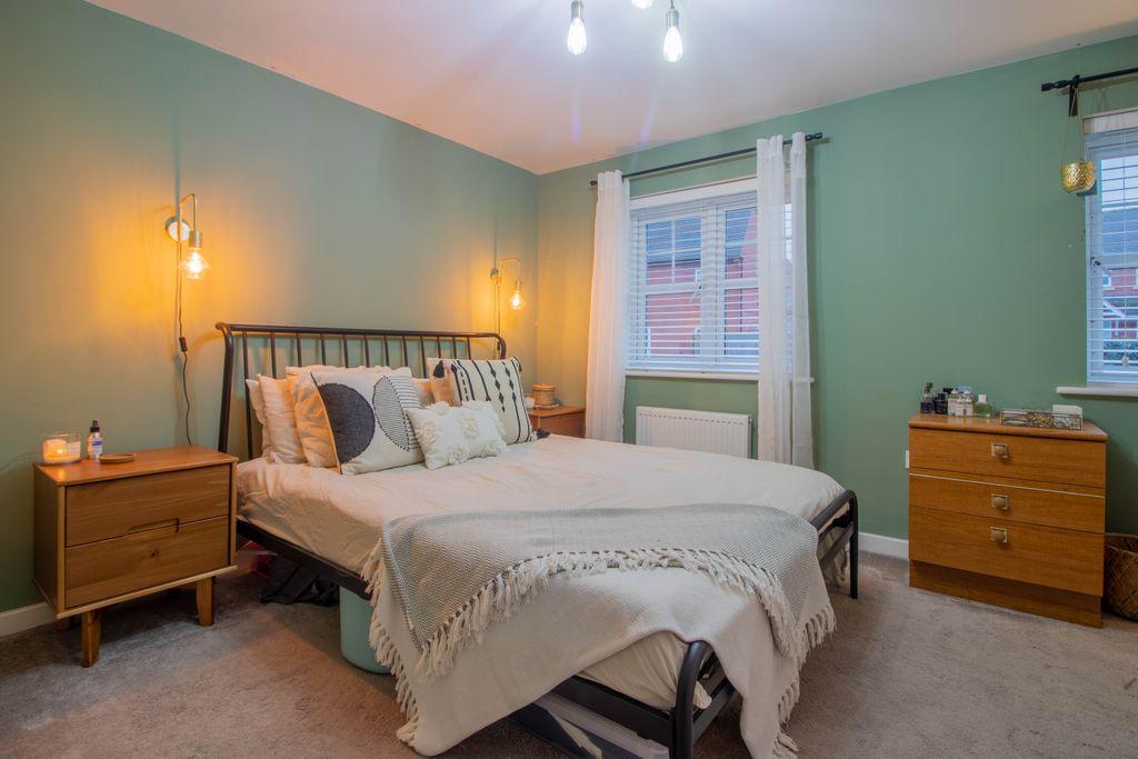 Bedroom 2 (Double)