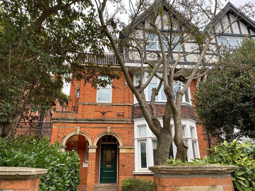 Billing Road, Northampton, NN1 5 bed end of terrace house for sale £