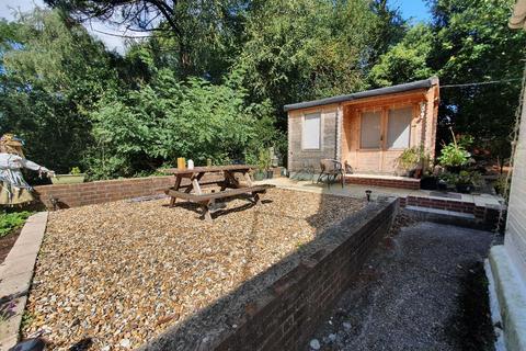 undefined, Branksome Wood Road