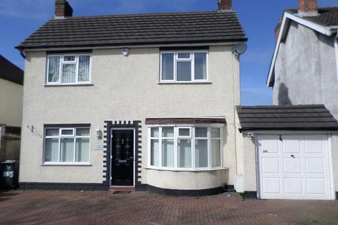 3 bedroom detached house to rent, Stafford Road, Wolverhampton WV10