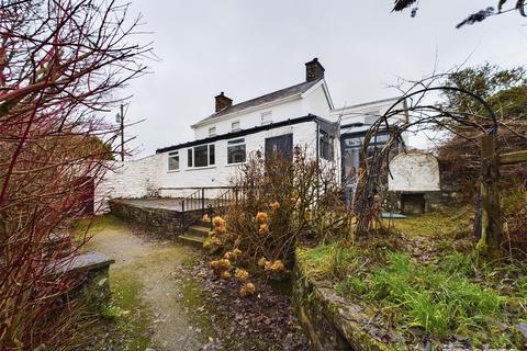 4 bedroom property with land for sale - Plwmp, Llandysul