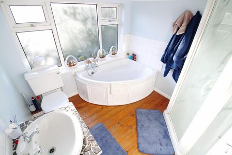 1 Heathview Avenue, Dartford, DA1 3QB