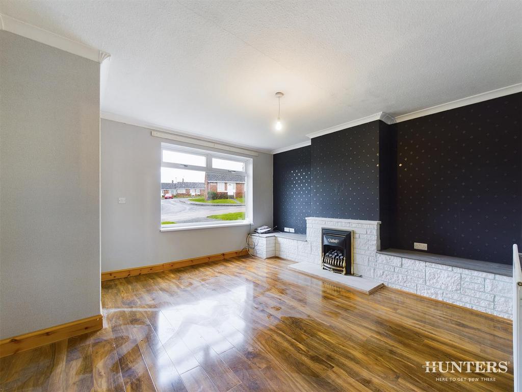 Medway Gardens, Stanley 2 bed semidetached house £500 pcm (£115 pw)