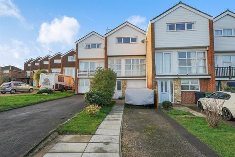 196 Bideford Green, Leighton Buzzard, LU7 2TS