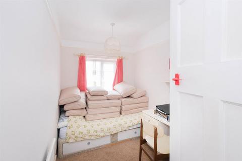 8 New Road, London, E4 8ET