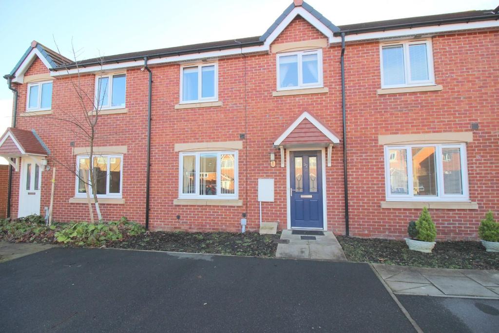 Hutton Way, Framwellgate Moor, Durham 3 bed terraced house £175,000