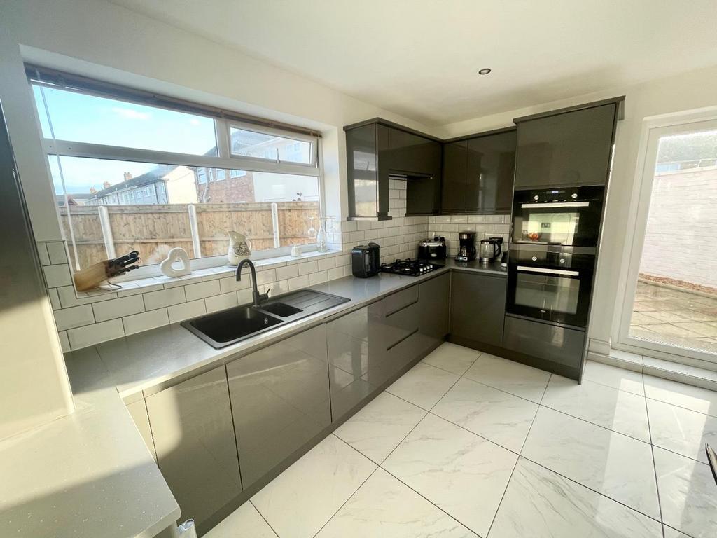 Breakfast Kitchen