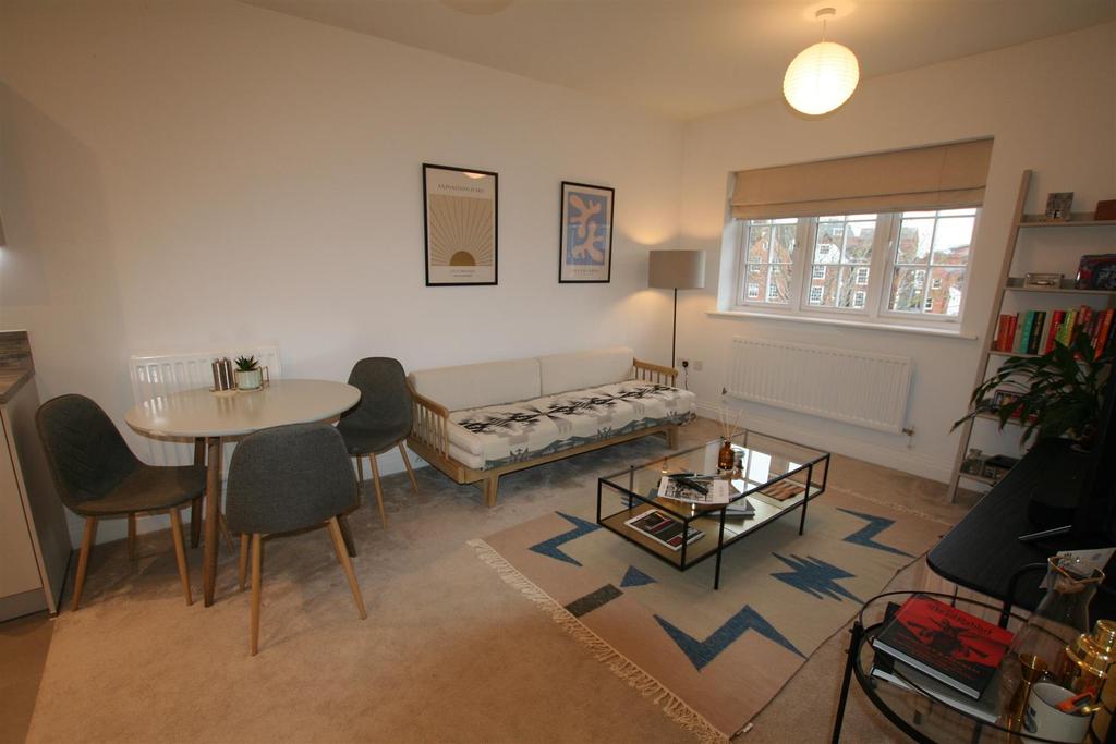 Kingstreet,15lounge.JPG