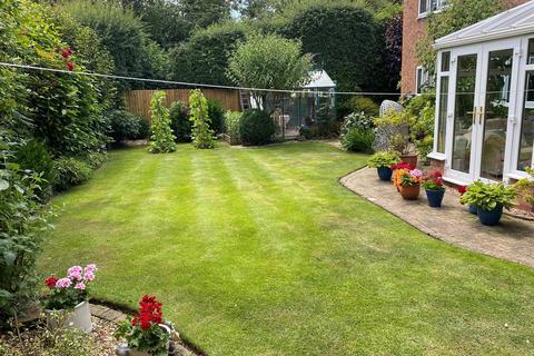 7 The Stables, Muxton, Telford, TF2 8RY