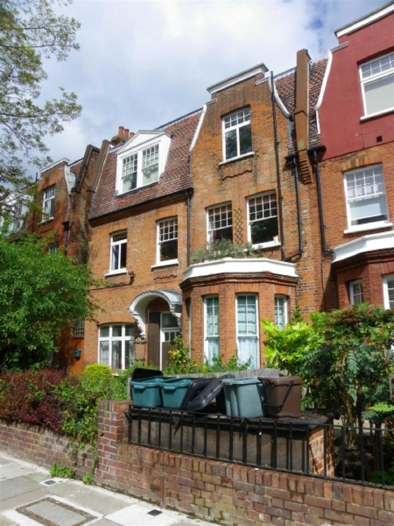 Aberdare Gardens, South Hampstead, NW6 2 bed flat £3,012 pcm (£695 pw)