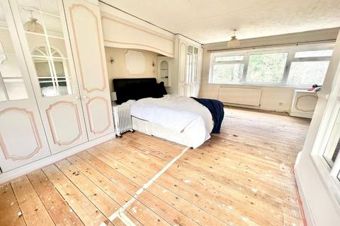 60a White Lane, Chapeltown, Sheffield, S35 2YH