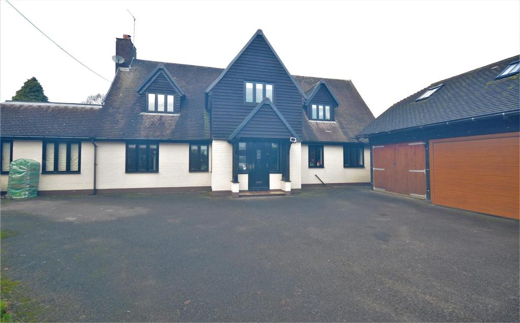 Longton Road, Barlaston, StokeOnTrent 3 bed detached house £2,500