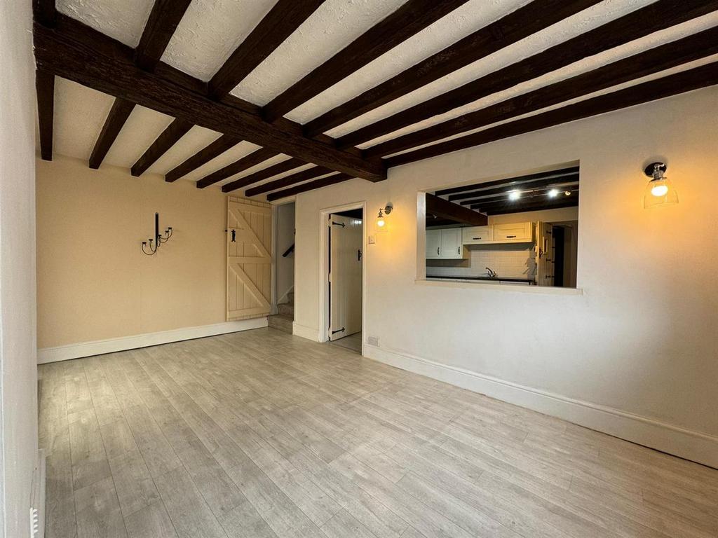 Snug/dining room