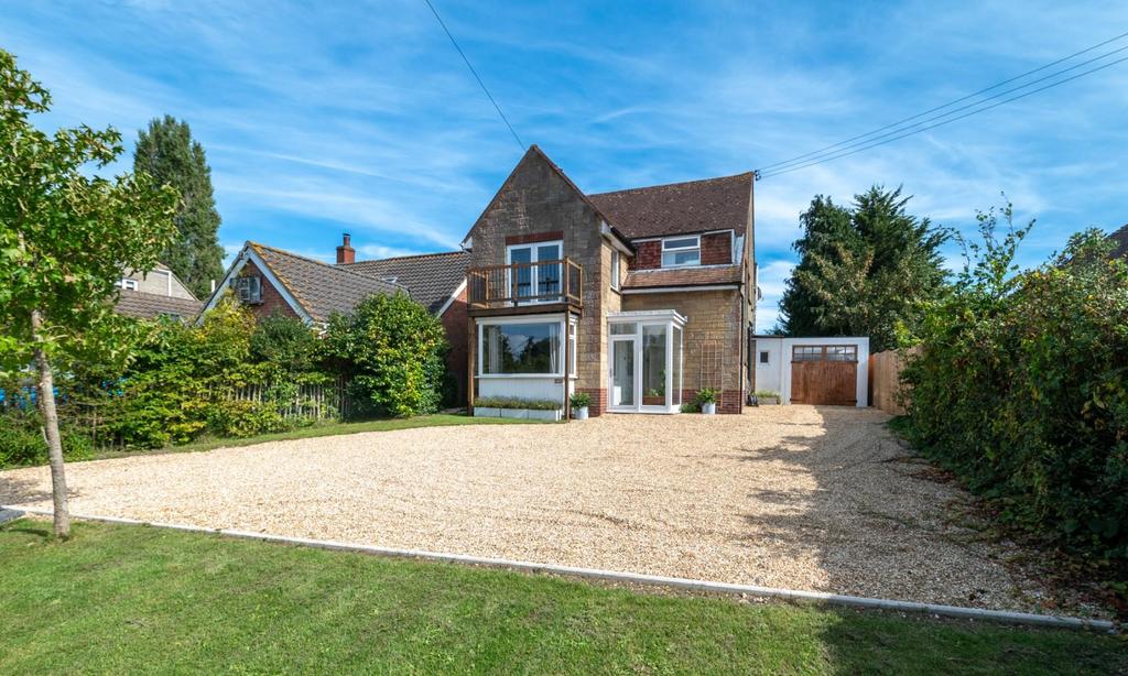 *CHAIN FREE* Fishbourne Lane, Ryde 4 bed detached house for sale £550,000