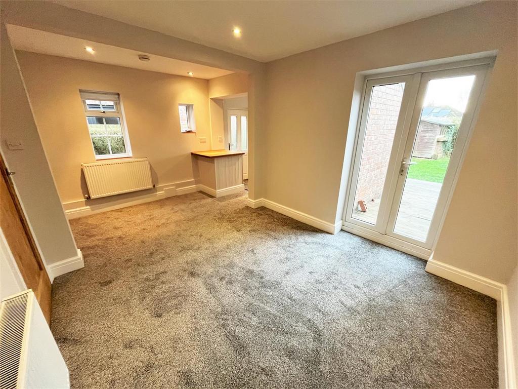 Bourne Street, Wilmslow 3 bed semidetached house £399,950